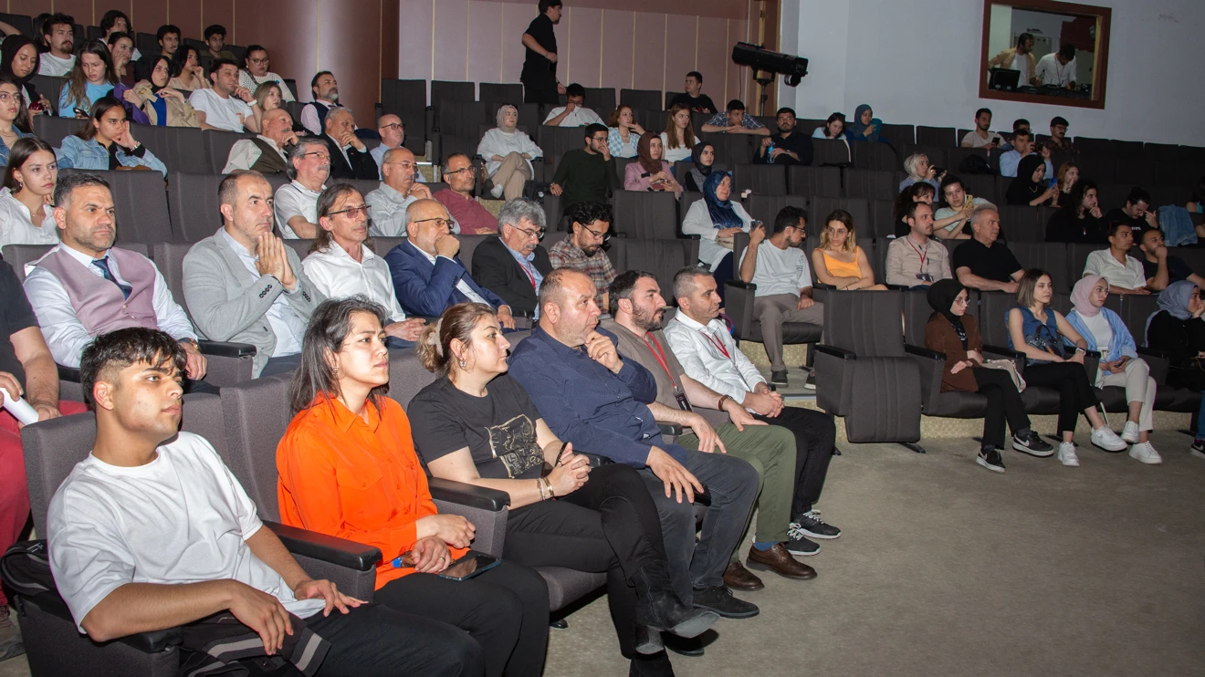 Muhsin Yazıcıoğlu anısına düzenlenen Kısa Film Yarışması ödül töreni